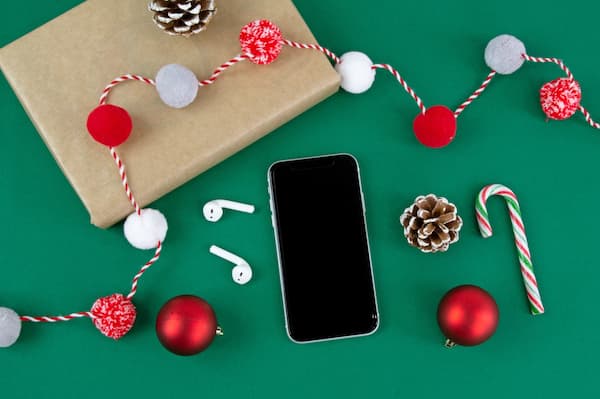 Trouver le Parfait iPhone Reconditionné pour Noël 2023 : Le Guide de ShopyPhone